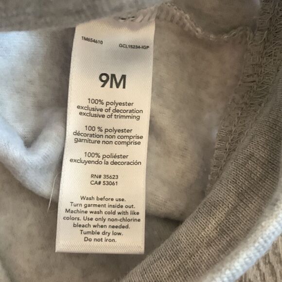 Carters just one you 2 piece - Picture 4 of 4